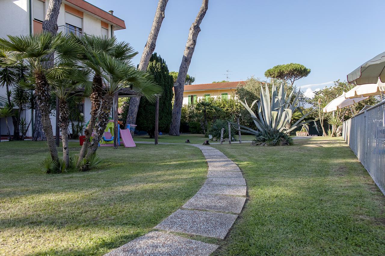 Hotel La Palma Lido di Camaiore Exterior foto